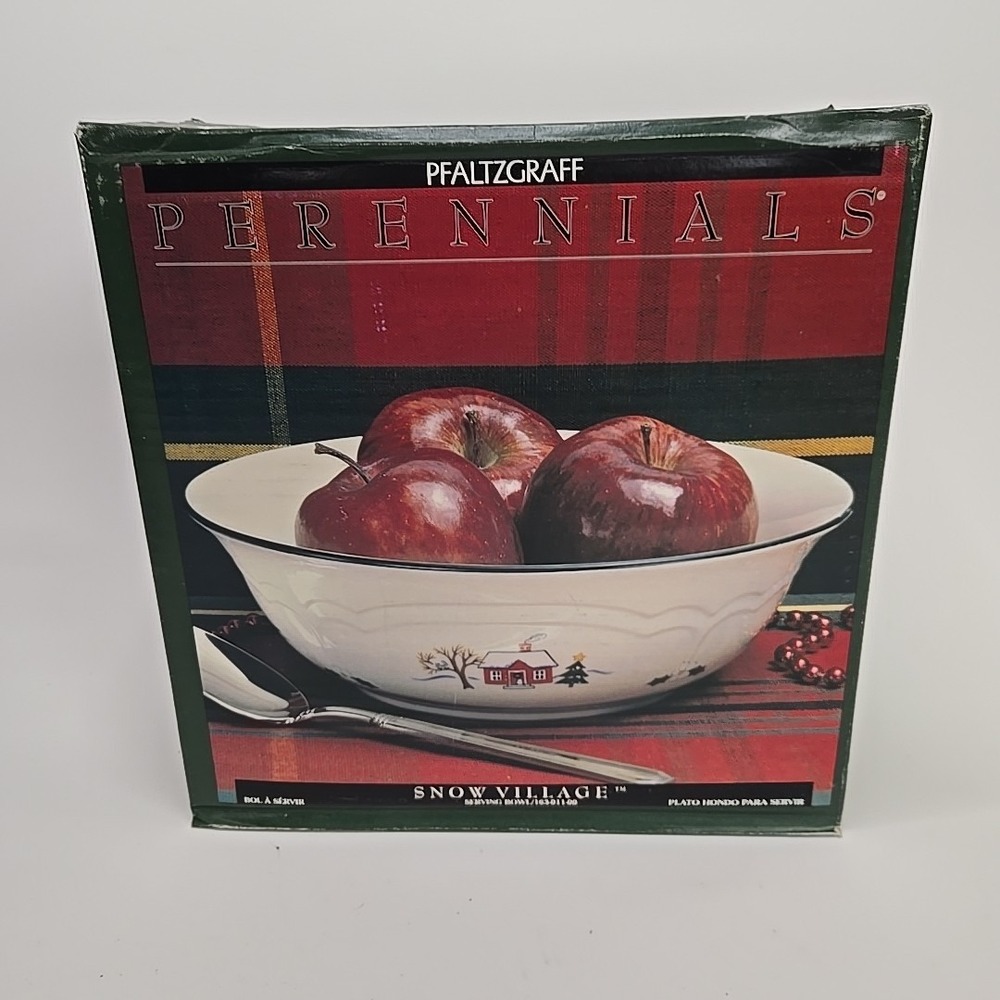 Pfaltzgraff Perennials Snow‎ Village 8.5" Round Christmas Serving Bowl in Box